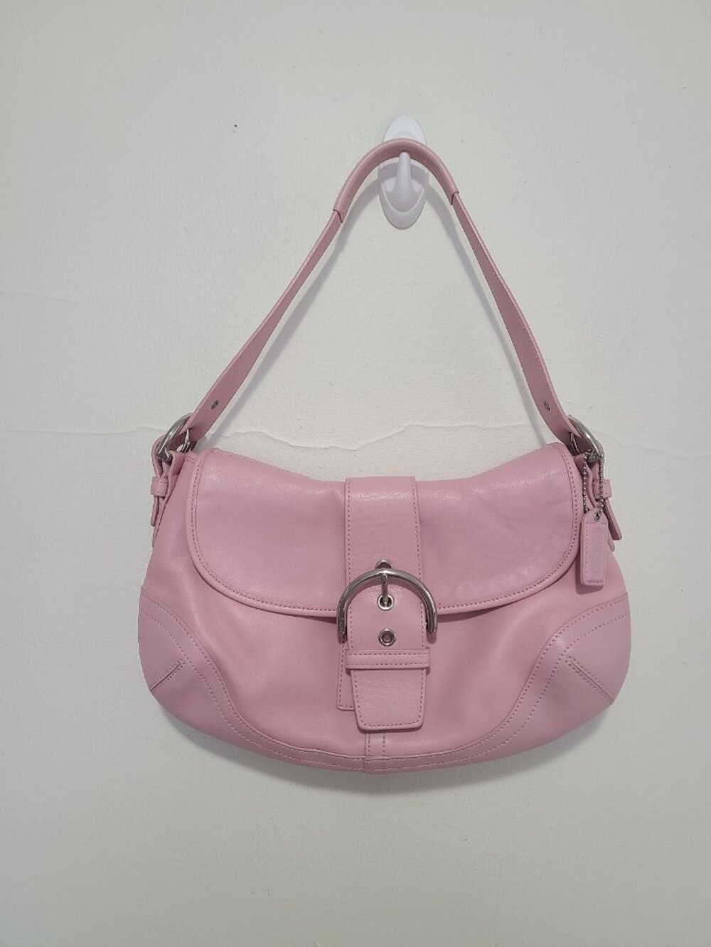 NEWCoach Soho 9248 Barbie Pink Leather Shoulder Bag Y2K Vintage Buckle